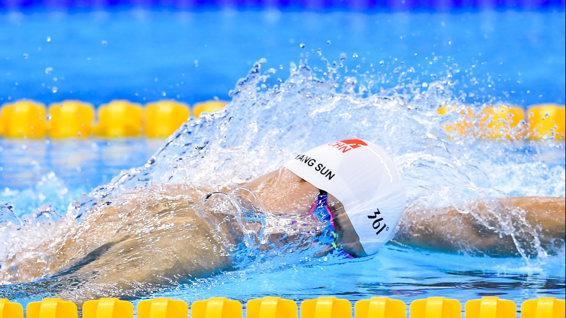 中国女篮连胜势头强劲 进攻体系愈加成熟，中国女篮狂胜82分